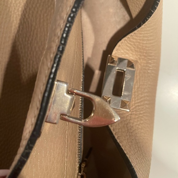 Valentino Rockstud Flip Lock Hobo Bag - Picture 3 of 5